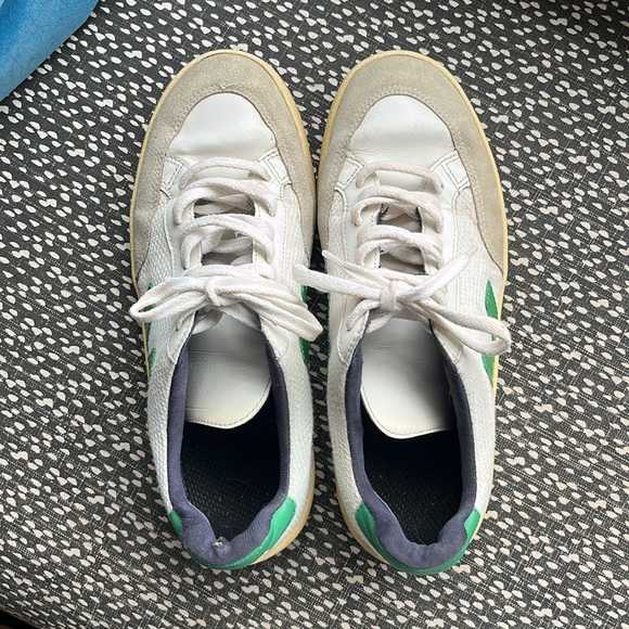Veja sneackers V-12 white and green size W9 - Picture 4 of 8